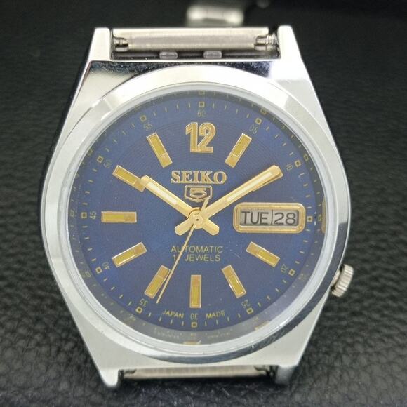 Vintage 1987 Seiko Automatic Mens Silver Watch W/daydate & Blue accents - Picture 4 of 10